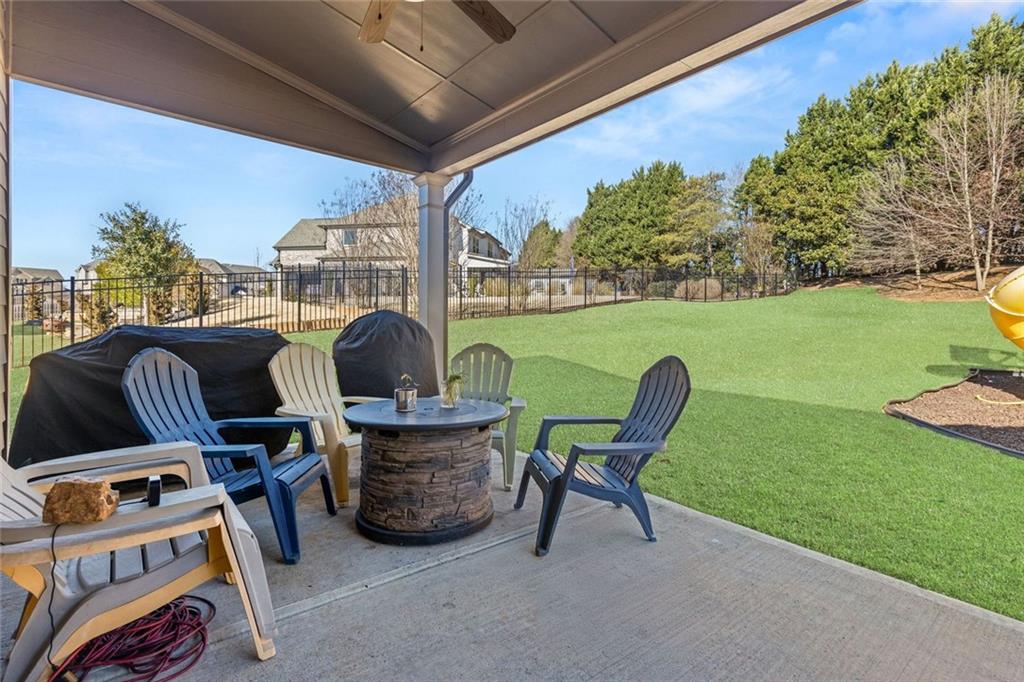 3925 Sierra Knolls Court