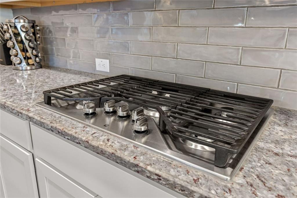 3925 Sierra Knolls Court