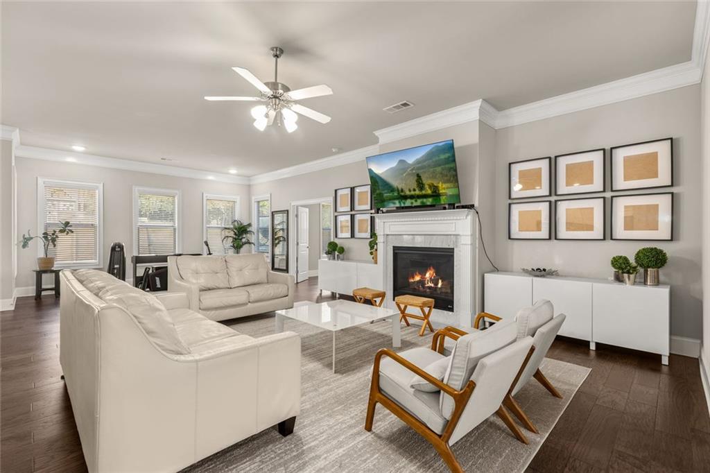 3925 Sierra Knolls Court