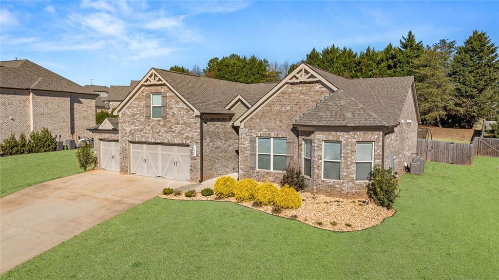 3925 Sierra Knolls Court