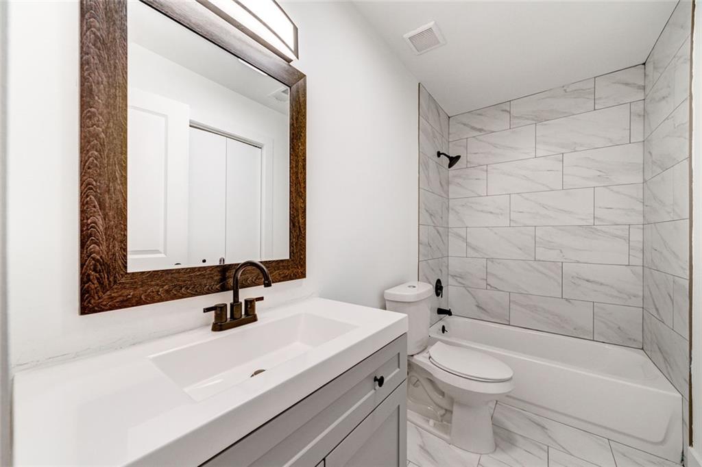 1060 Mathews Court Unit A