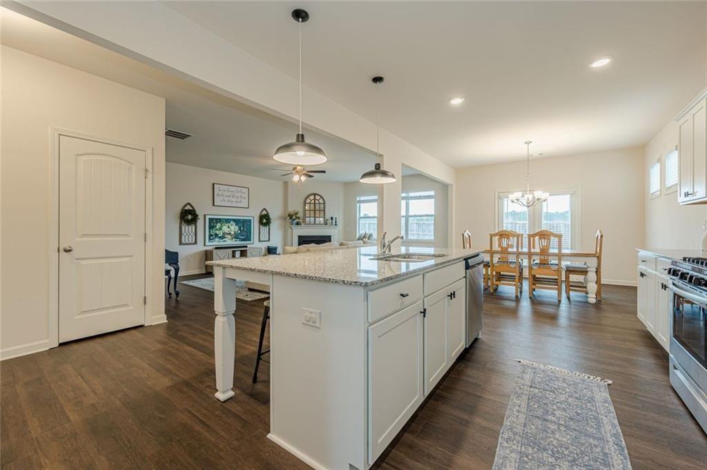 4225 Bramblett Grove Place