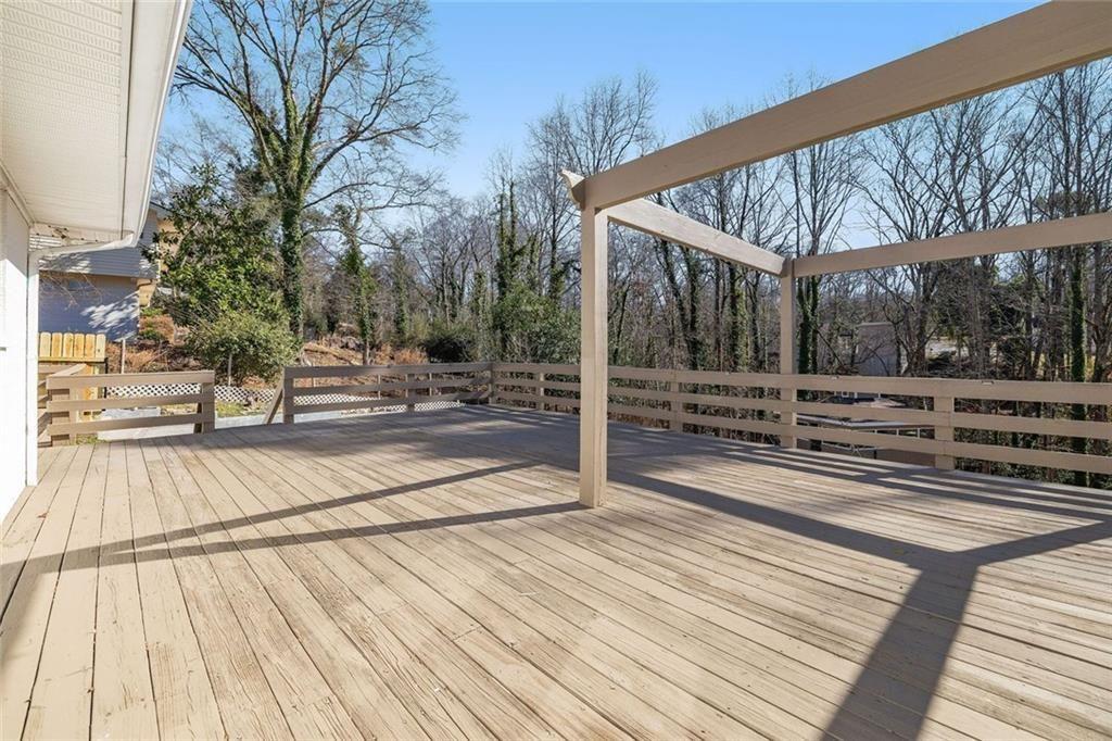 295 Oakland Drive