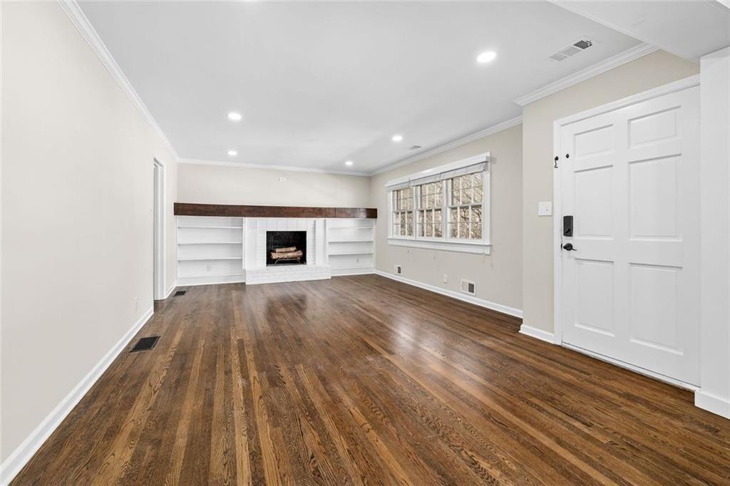 295 Oakland Drive