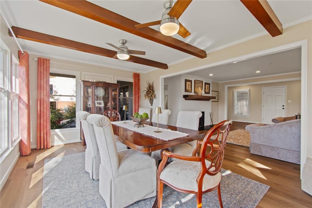 3526 Edgewood Circle