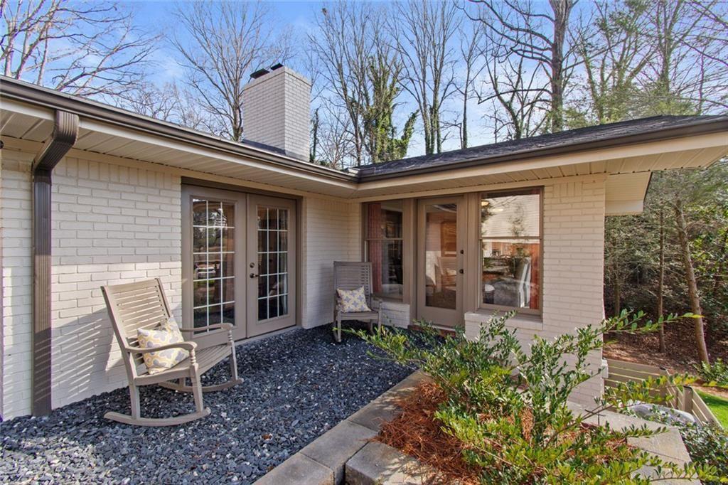 3526 Edgewood Circle