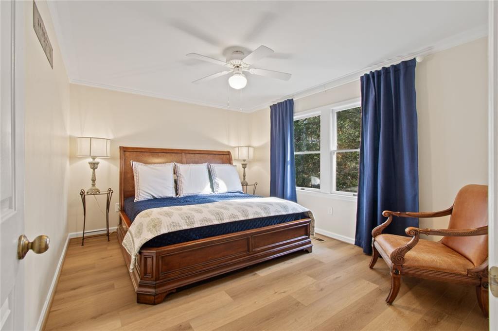 3526 Edgewood Circle