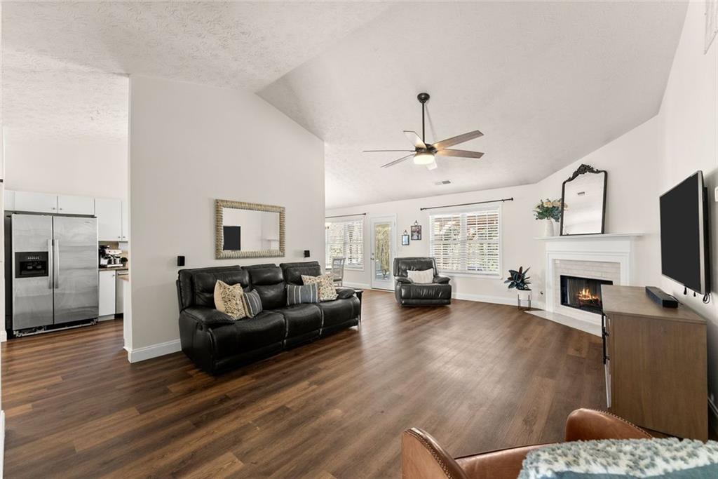 5740 Rolling Meadow Lane