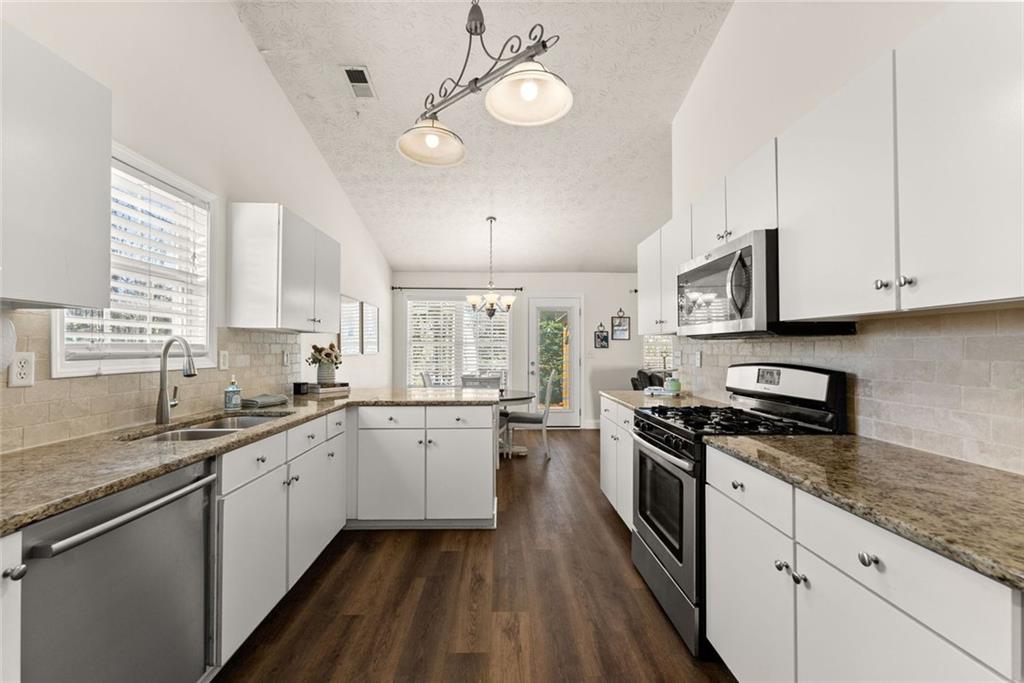 5740 Rolling Meadow Lane