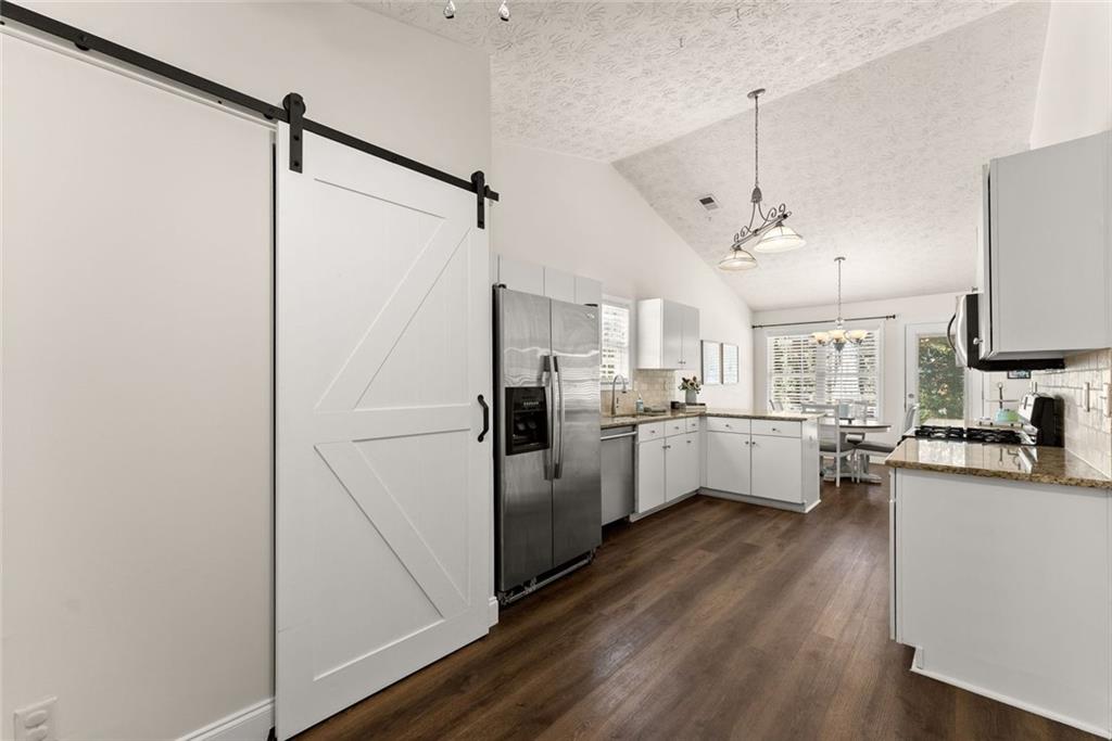 5740 Rolling Meadow Lane