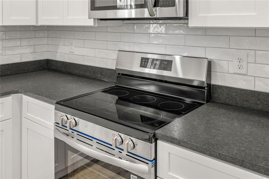 3672 Hidden Pond Drive