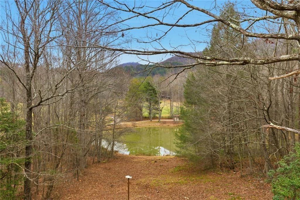 61 Bear Ridge Road