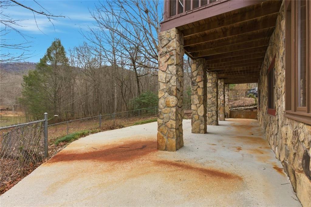 61 Bear Ridge Road