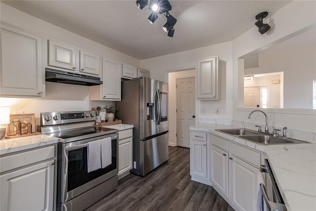 6415 Phillips Creek Drive