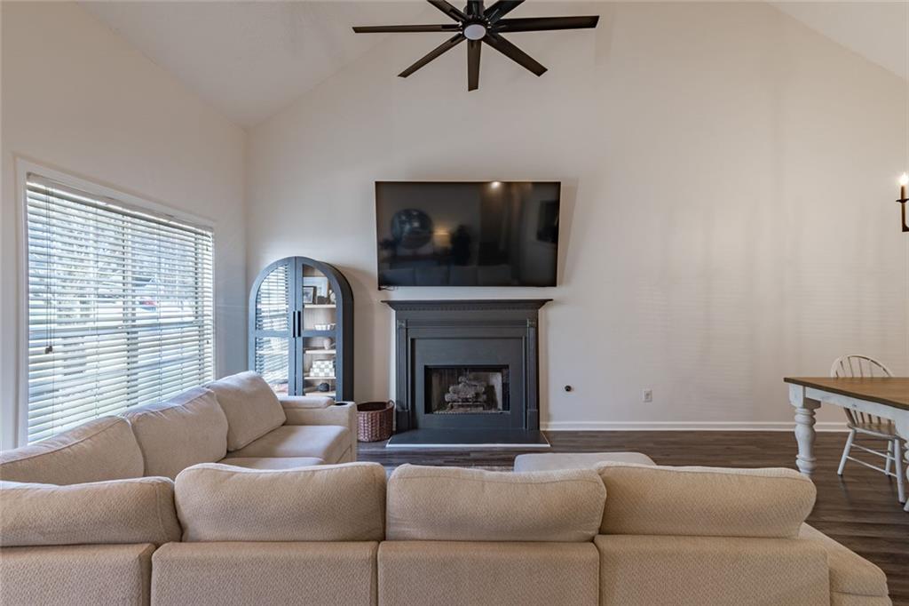 6415 Phillips Creek Drive