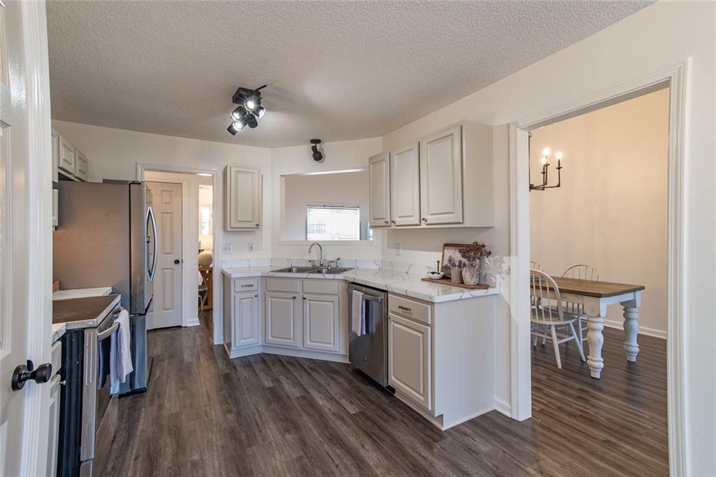 6415 Phillips Creek Drive