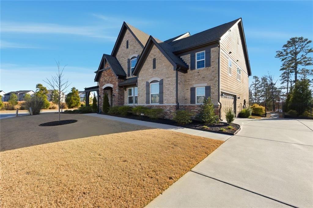 13 Clearwater Court