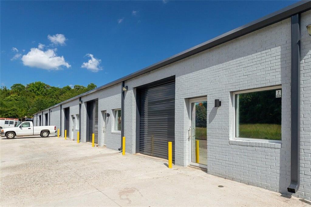 2427 Hilton Way Unit 100