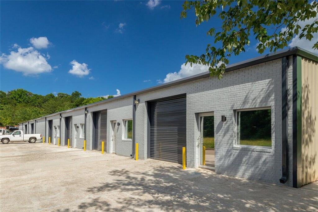 2427 Hilton Way Unit 100