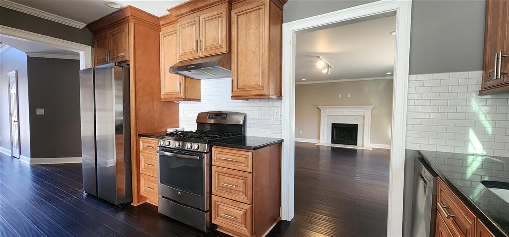 1566 Andrew Hills Court