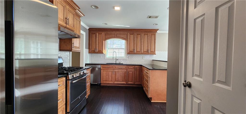 1566 Andrew Hills Court