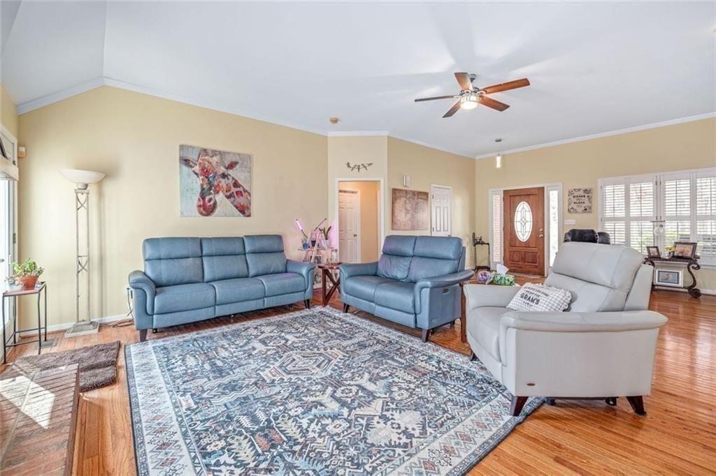 4609 Hunters Court