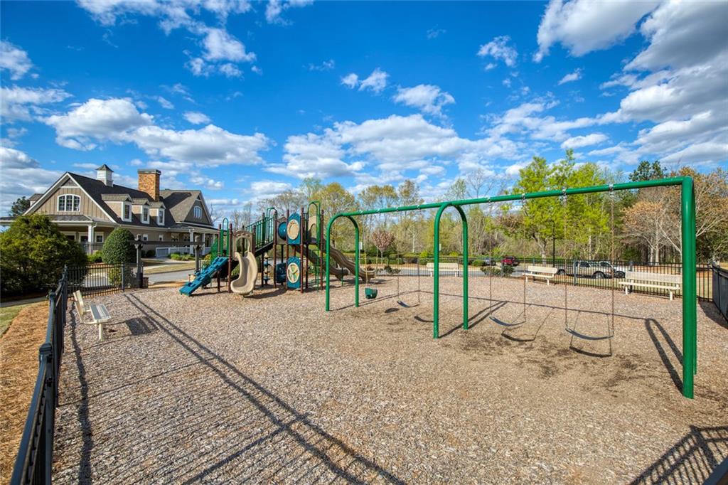 6215 Vista Crossing Way