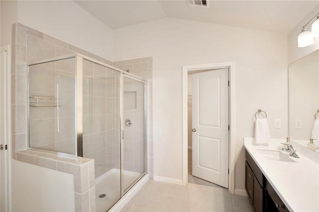 6215 Vista Crossing Way