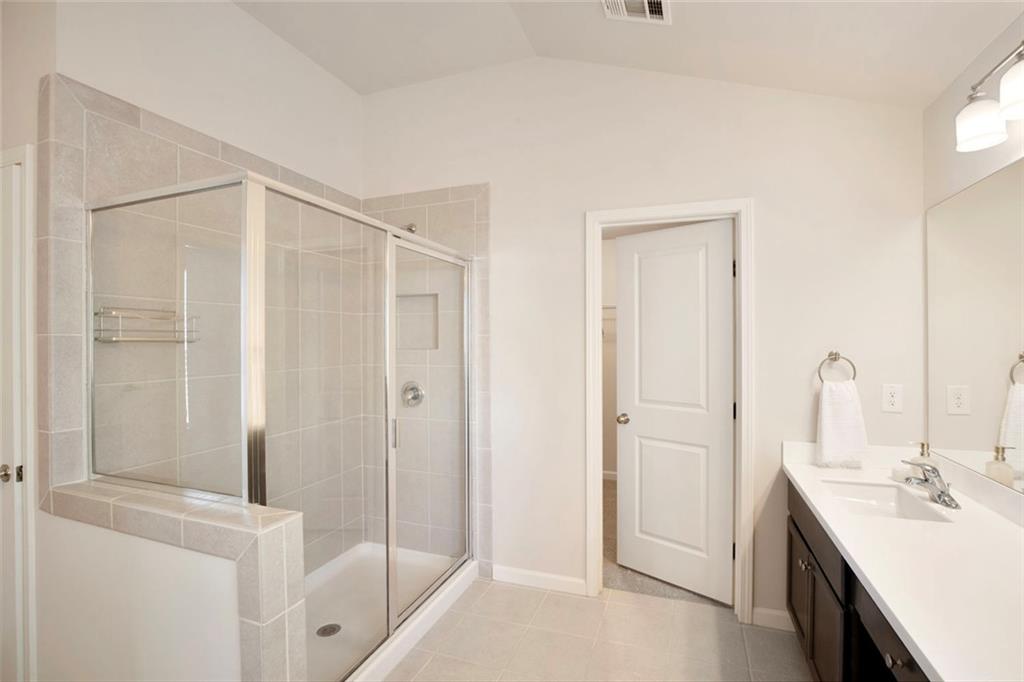 6215 Vista Crossing Way