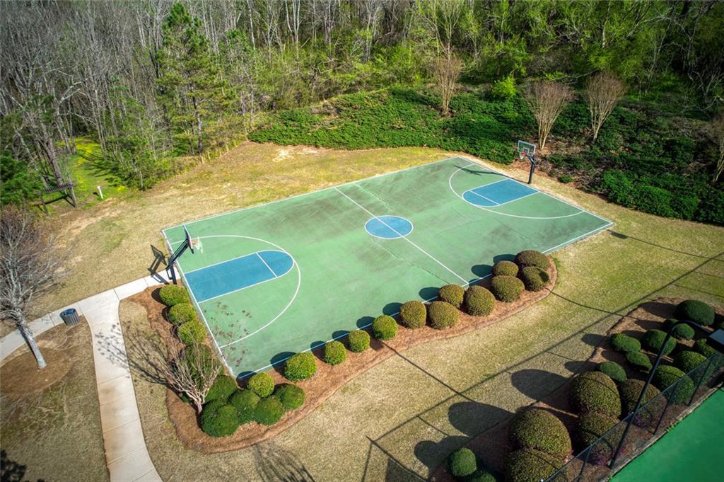 6215 Vista Crossing Way