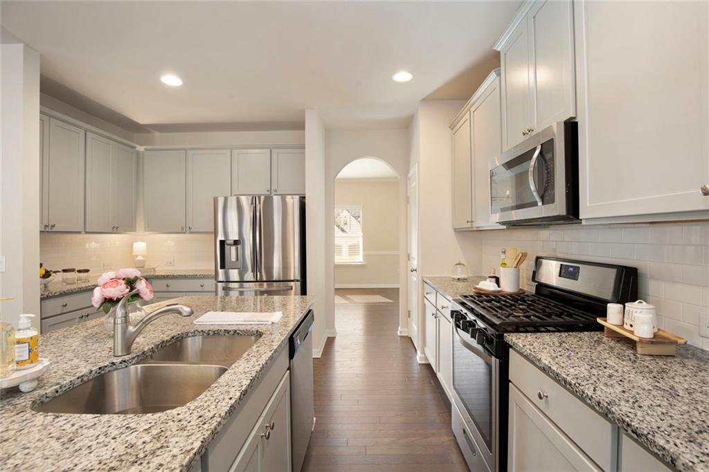 6215 Vista Crossing Way