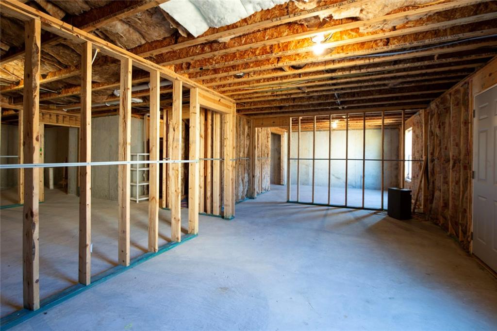 6215 Vista Crossing Way