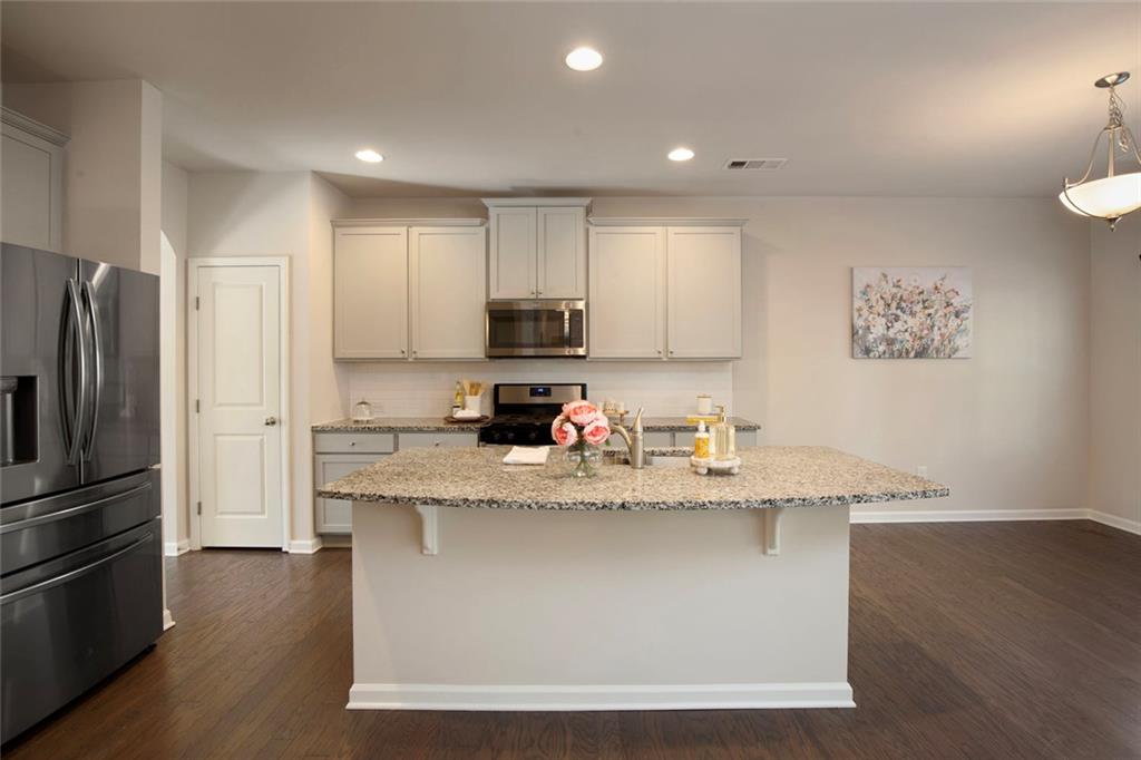 6215 Vista Crossing Way