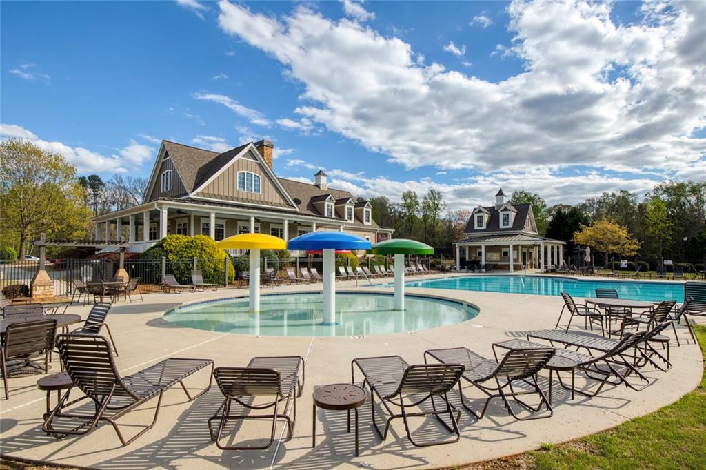 6215 Vista Crossing Way