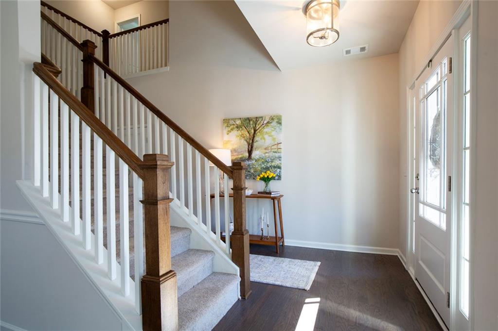 6215 Vista Crossing Way