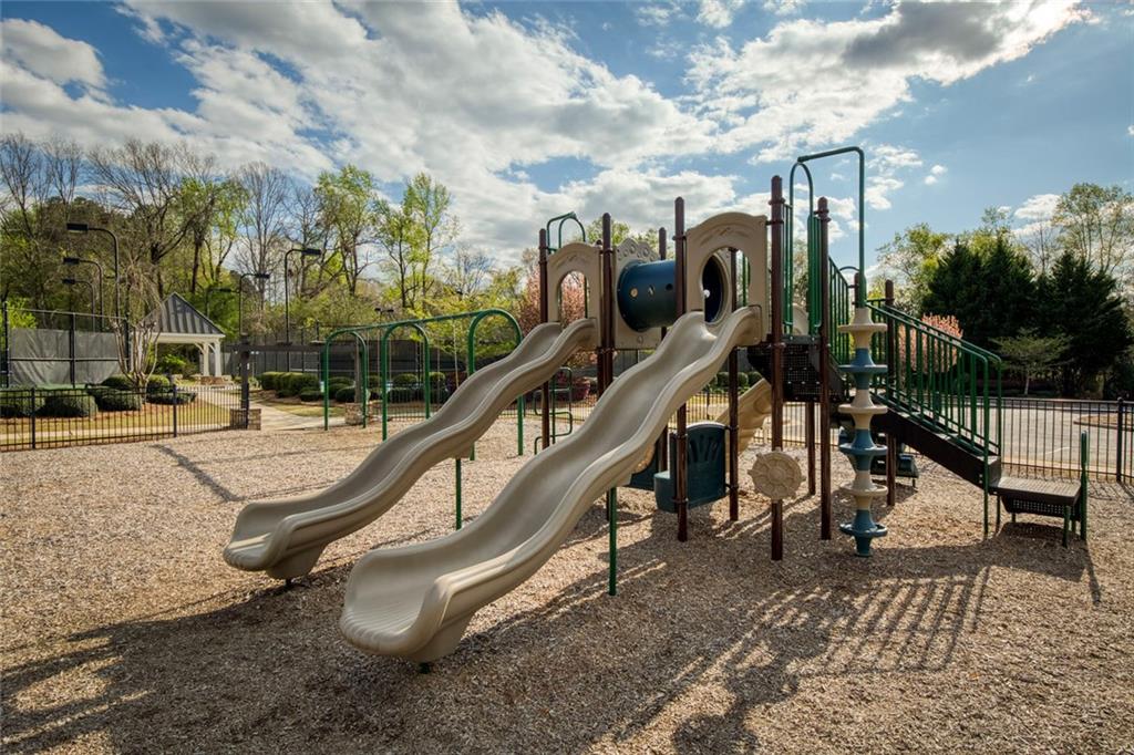 6215 Vista Crossing Way