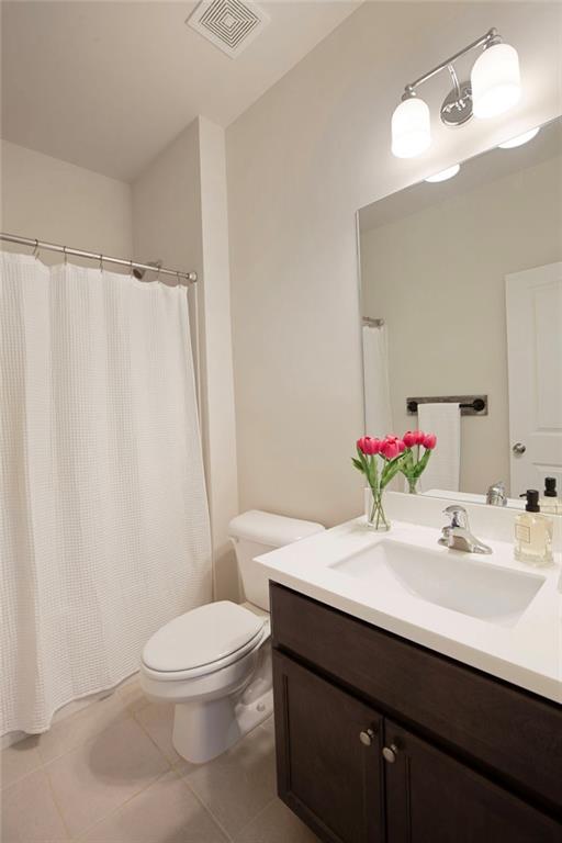 6215 Vista Crossing Way