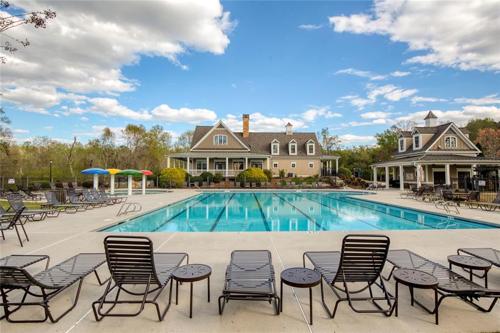 6215 Vista Crossing Way