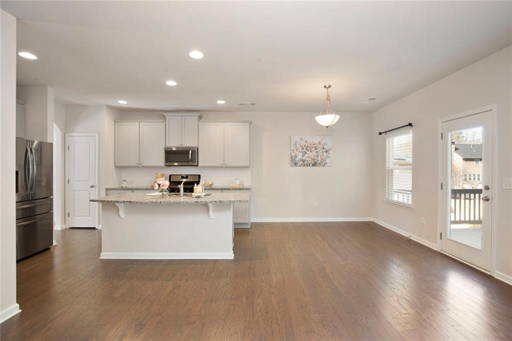 6215 Vista Crossing Way