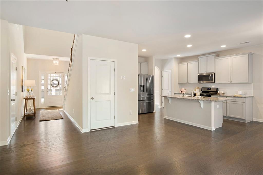 6215 Vista Crossing Way