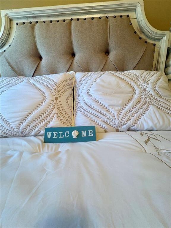 2390 Colchester Court