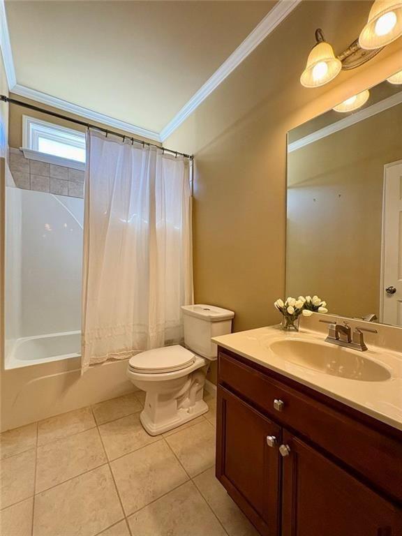 2390 Colchester Court