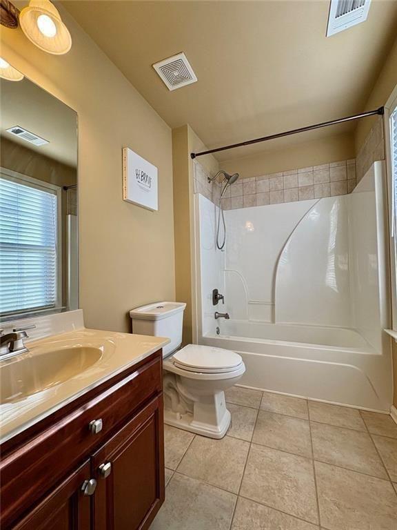 2390 Colchester Court