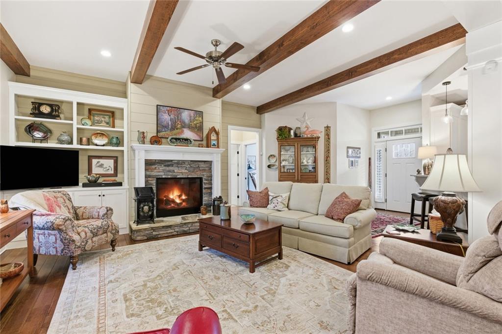 7671 Fern Lane