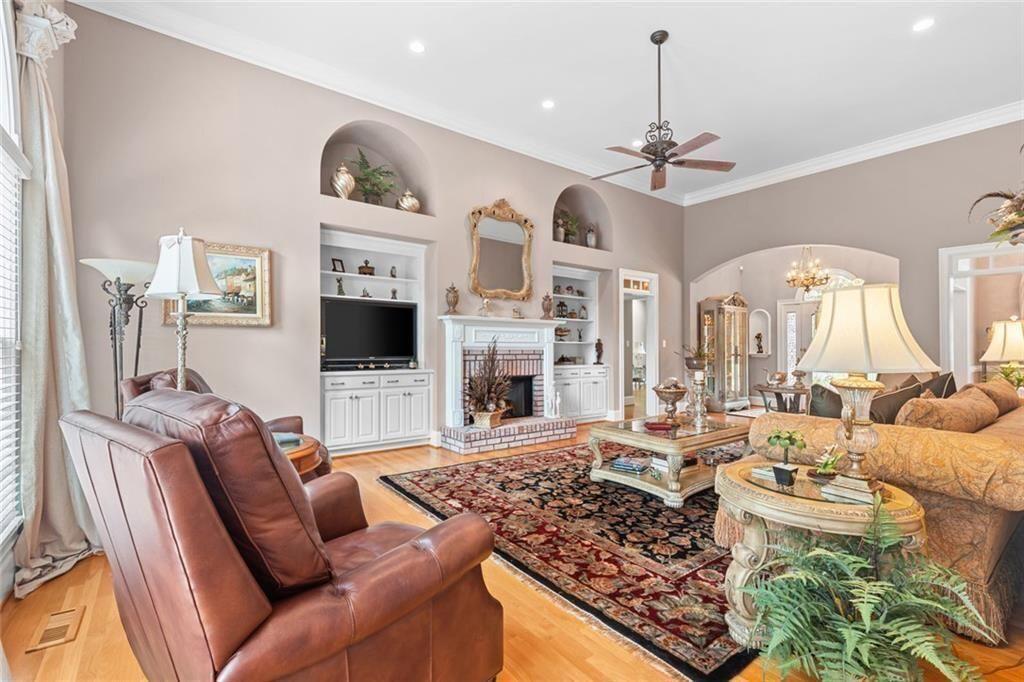 4315 Marble Arch Way