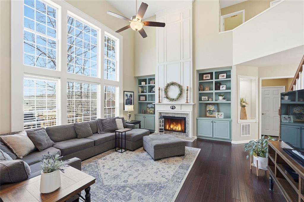1525 Aurelia Drive