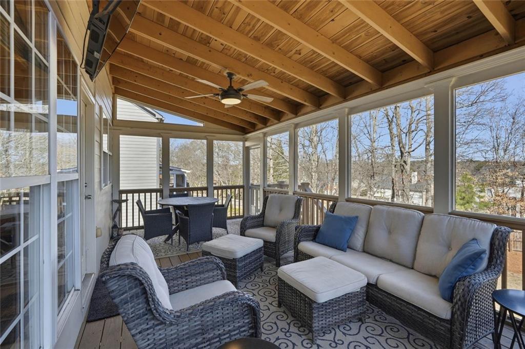 1525 Aurelia Drive