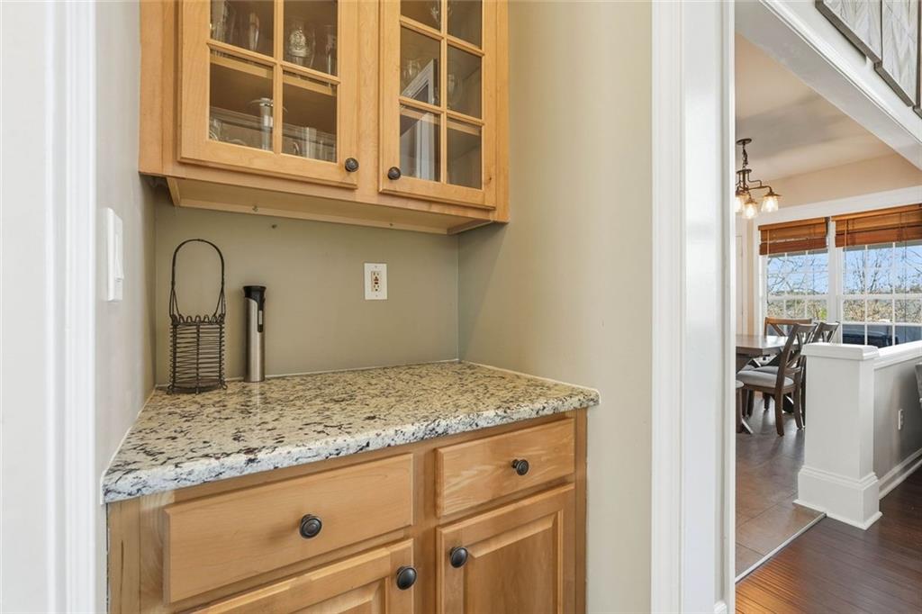1525 Aurelia Drive
