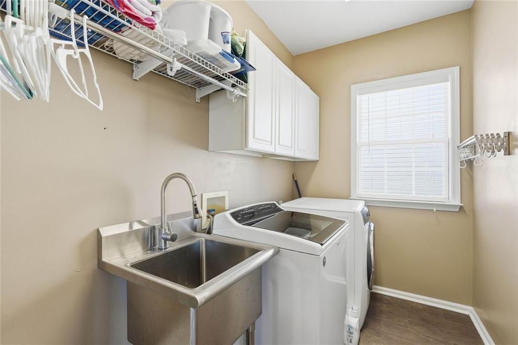 1525 Aurelia Drive