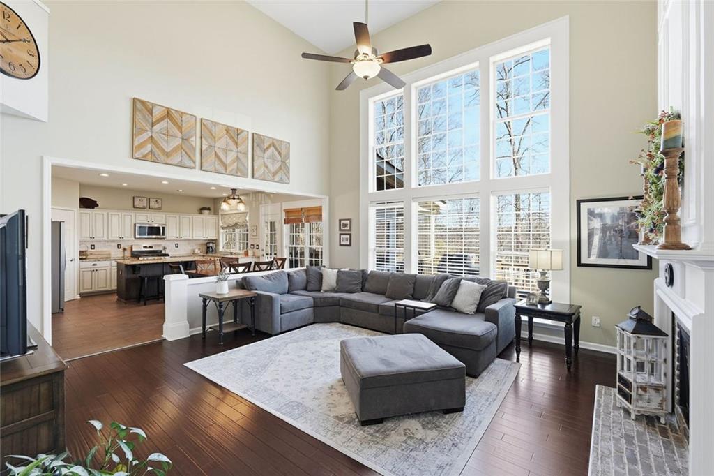 1525 Aurelia Drive